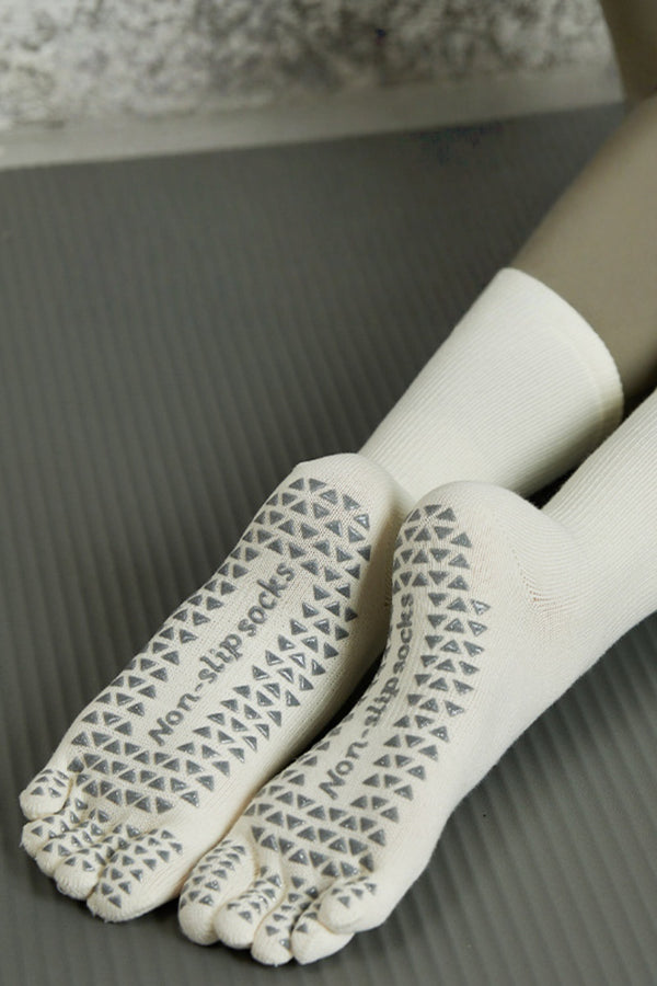 Non Slip Sweat Absorbing Yoga Fitness Toe Socks