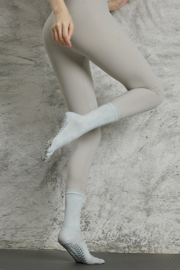 Non Slip Sweat Absorbing Yoga Fitness Toe Socks