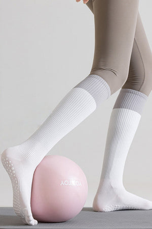 Professional Compression Mid Calf Toe Socks for Running Fitness and Jump Rope